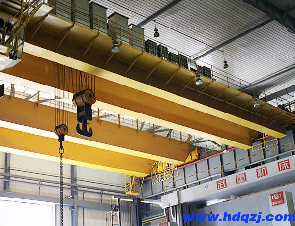 QD型雙梁橋式起重機(jī) QD型雙梁橋式起重機(jī)